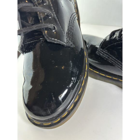 Doc Dr. Martens Shiny Patent Leather 1469 Boots Black Lace Up Women's Size 9 - Picture 4 of 16